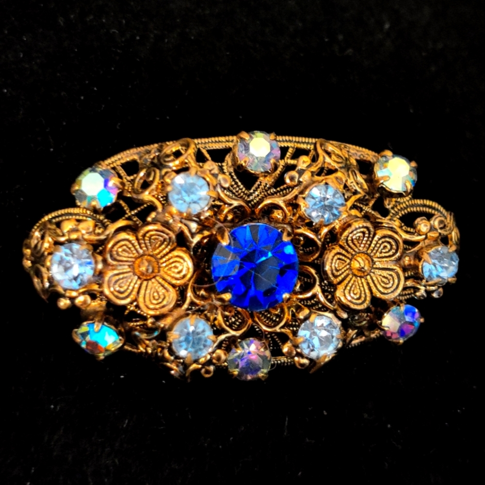 Art Nouveau Style Brooch Filigree Gilt Brass Unsigned West Germany